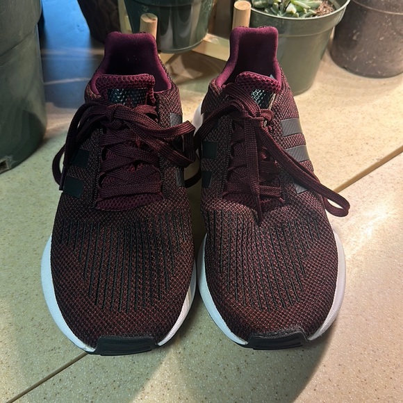 adidas Other - Adidas Swift Run